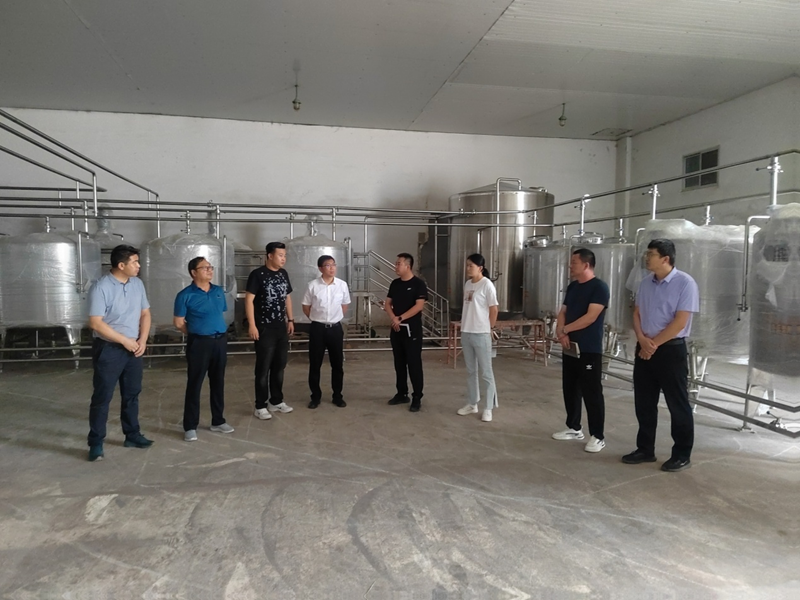 石嘴山市副市長、惠農(nóng)區(qū)委書記王宇翔蒞臨寧夏興康恒潤農(nóng)業(yè)科技發(fā)展有限公司調(diào)研