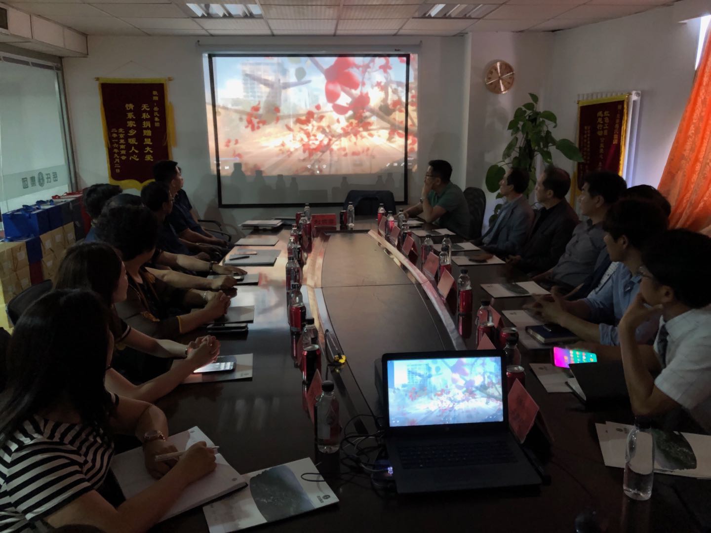 韓國(guó)農(nóng)業(yè)協(xié)會(huì)、漢城BCC公司、韓國(guó)賢光國(guó)際到訪岳氏集團(tuán)與并簽署合作協(xié)議